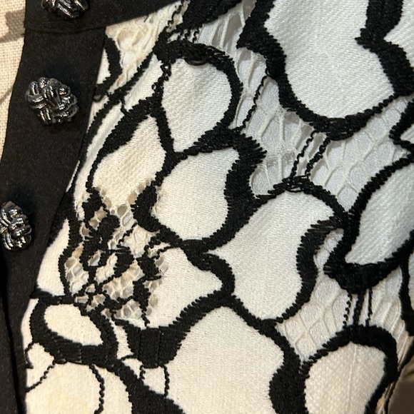 Karl Lagerfeld Lace Blouse Lined XS - Picture 9 of 14